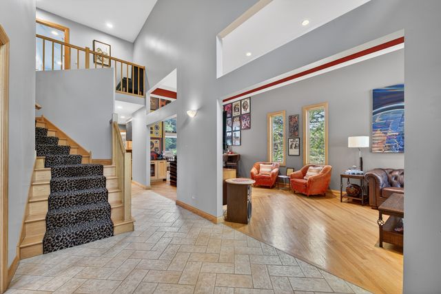4N428 KINGSWOOD Court, Wayne, IL 60184