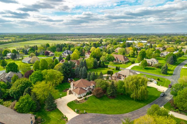 4N428 KINGSWOOD Court, Wayne, IL 60184