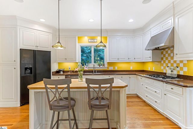 111 Cooper Drive, Simpsonville, SC 29681