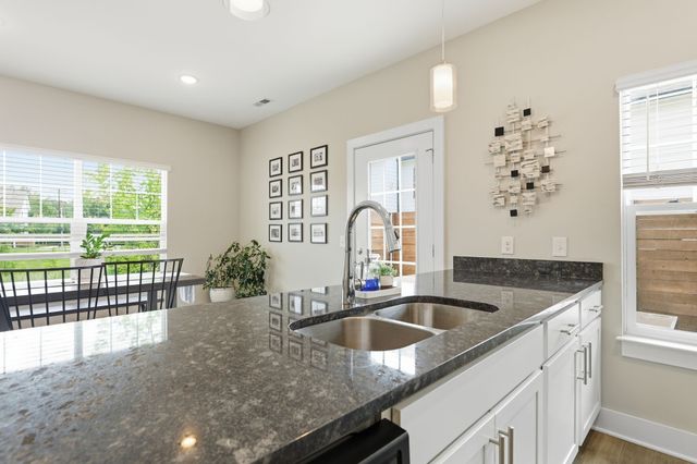 2415 Sayerville Ave, Old Hickory, TN 37138