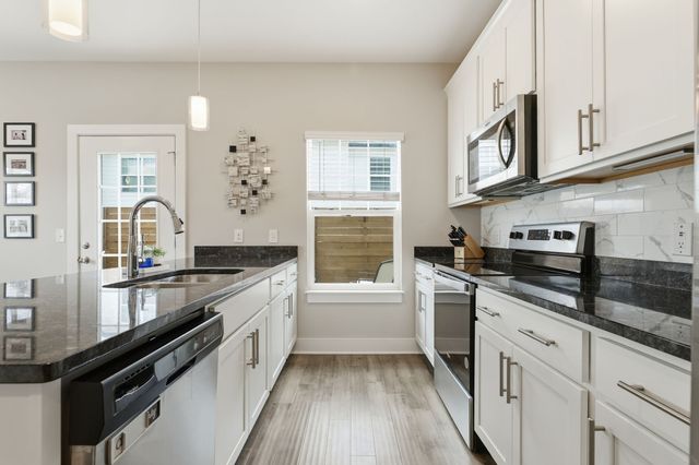2415 Sayerville Ave, Old Hickory, TN 37138