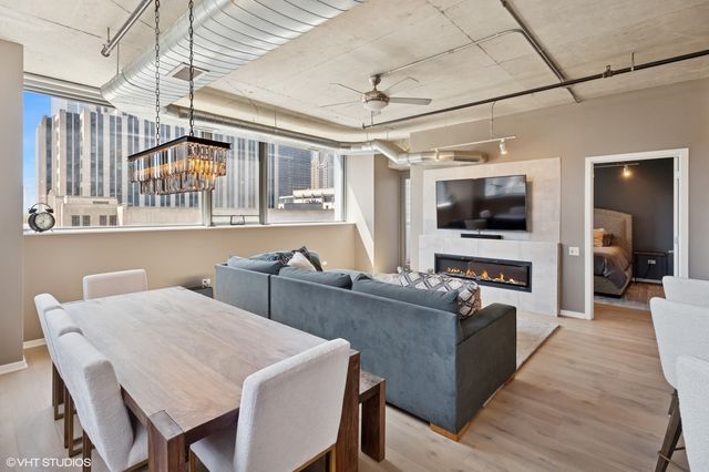 240 E Illinois Street 607, Chicago, IL 60611