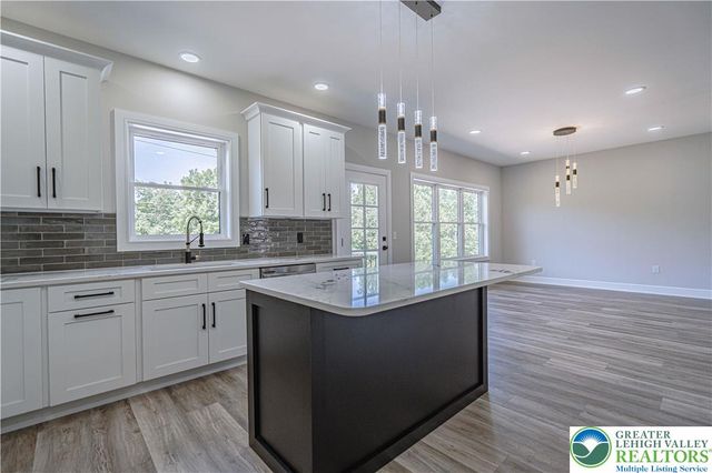 158 Jeffrey Lane, Allen Twp, PA 18067