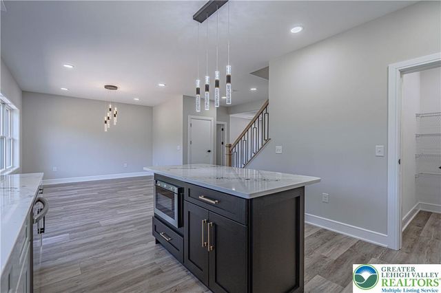 158 Jeffrey Lane, Allen Twp, PA 18067