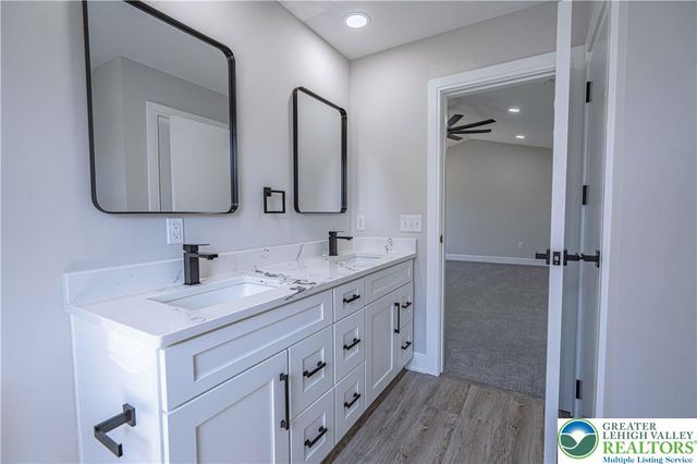 158 Jeffrey Lane, Allen Twp, PA 18067