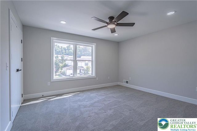 158 Jeffrey Lane, Allen Twp, PA 18067