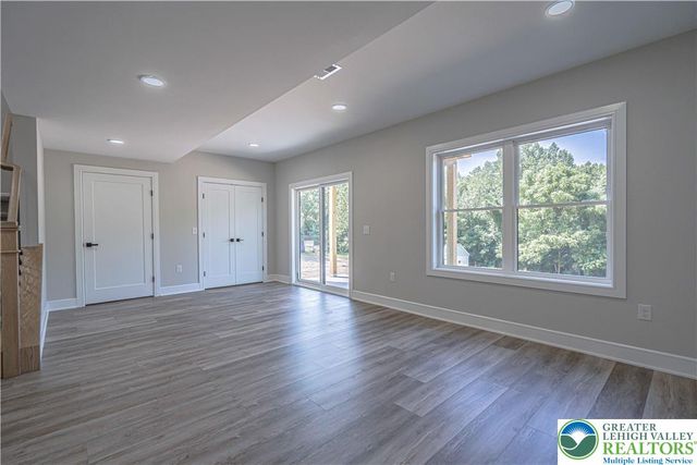 158 Jeffrey Lane, Allen Twp, PA 18067