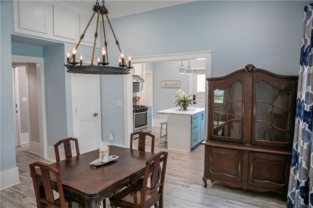 637 North Washington Street, La Grange, TX 78945