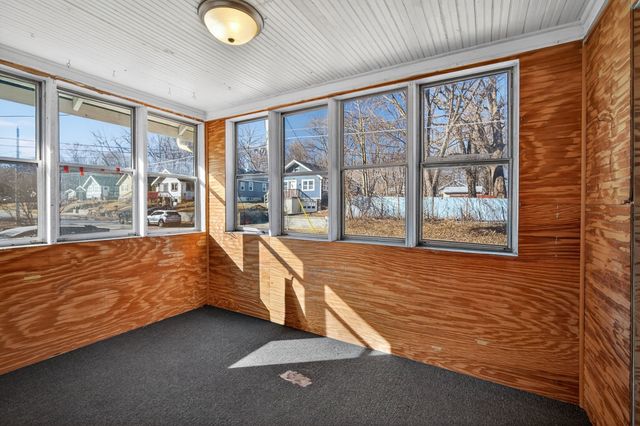 2021 22nd Street, Des Moines, IA 50310