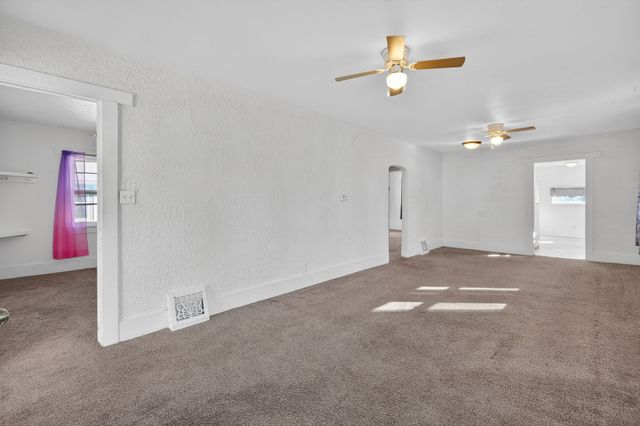 2021 22nd Street, Des Moines, IA 50310