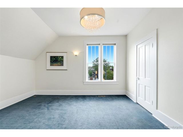 2439 Broadway St, Boulder, CO 80304