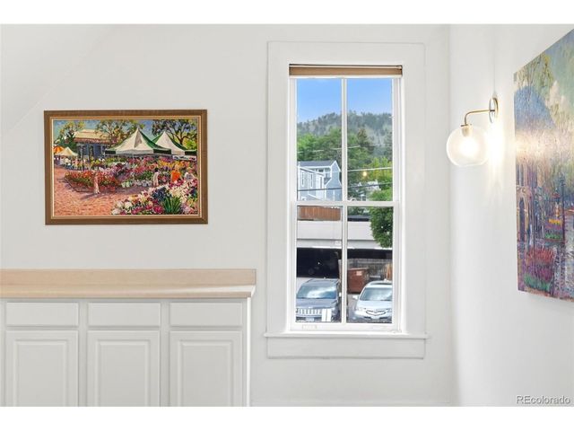 2439 Broadway St, Boulder, CO 80304