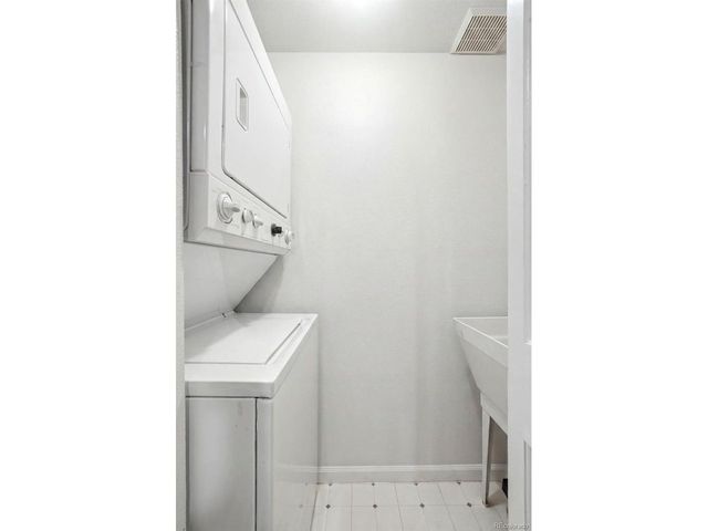 2439 Broadway St, Boulder, CO 80304
