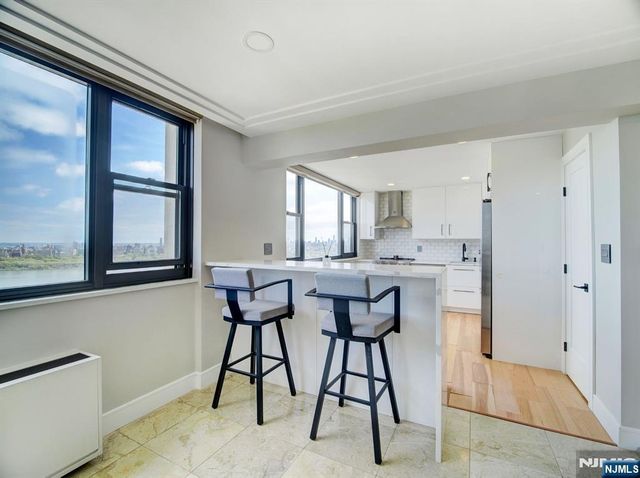 250 Gorge Road 29L, Cliffside Park, NJ 07010