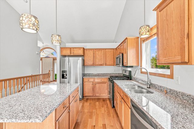 25706 18th Street W, Zimmerman, MN 55398