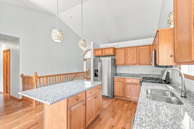 25706 18th Street W, Zimmerman, MN 55398