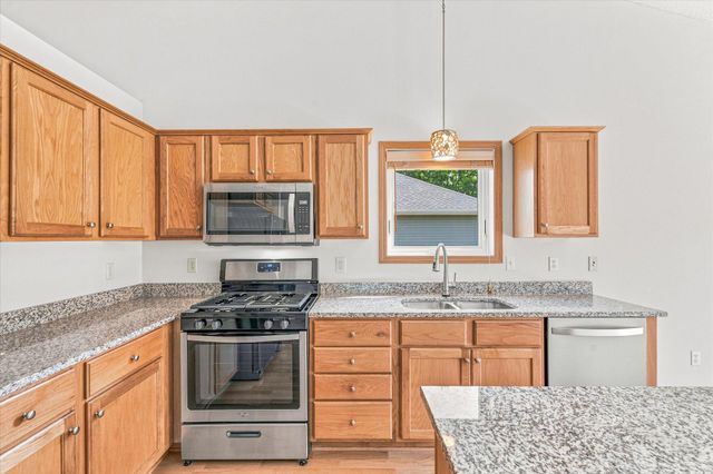 25706 18th Street W, Zimmerman, MN 55398