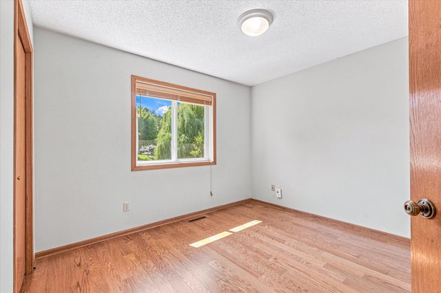 25706 18th Street W, Zimmerman, MN 55398