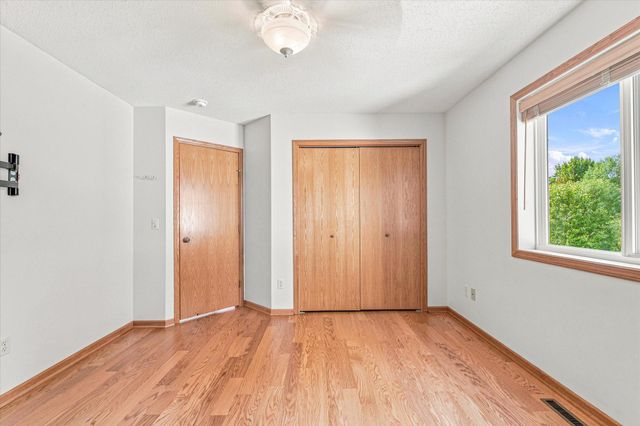 25706 18th Street W, Zimmerman, MN 55398