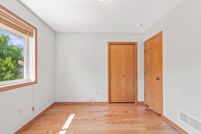 25706 18th Street W, Zimmerman, MN 55398