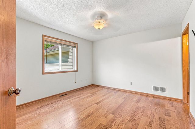 25706 18th Street W, Zimmerman, MN 55398
