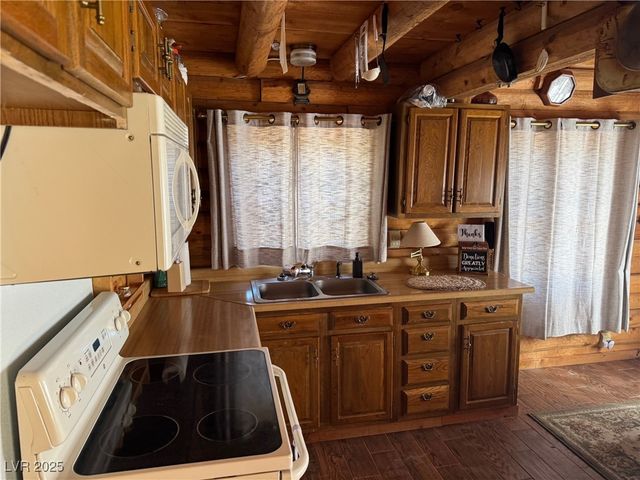 4834 Knotty Pine Way, Mount Charleston, NV 89124