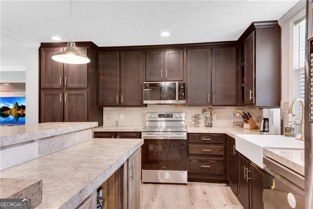 4353 Flatbottom Road, Ball Ground, GA 30107