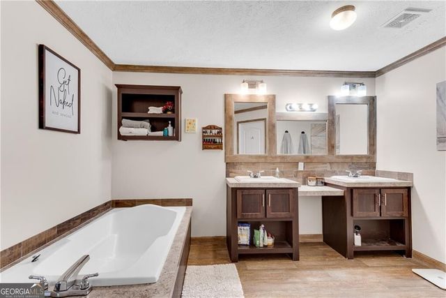4353 Flatbottom Road, Ball Ground, GA 30107