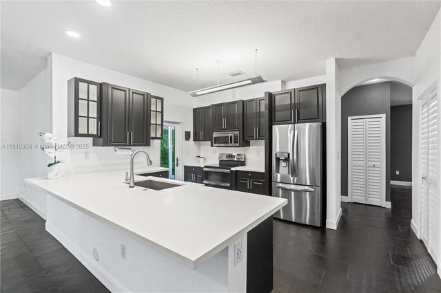 9777 SW 161st Pl, Miami, FL 33196