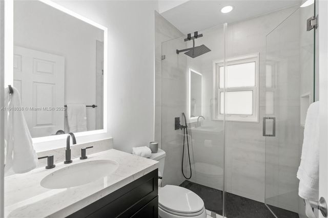 9777 SW 161st Pl, Miami, FL 33196