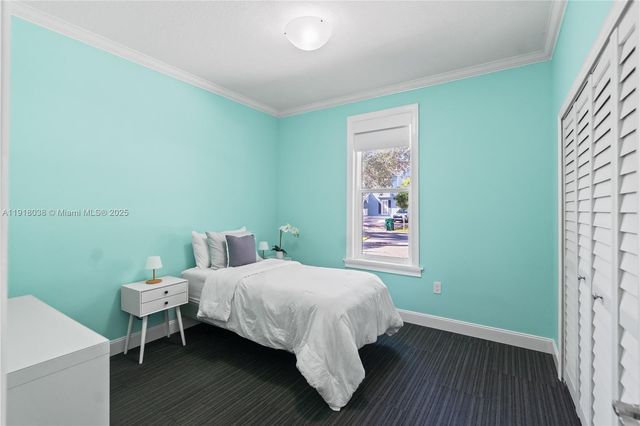 9777 SW 161st Pl, Miami, FL 33196