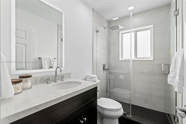 9777 SW 161st Pl, Miami, FL 33196