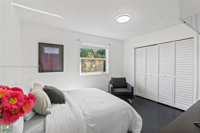 9777 SW 161st Pl, Miami, FL 33196