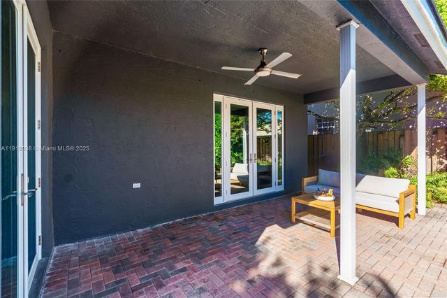 9777 SW 161st Pl, Miami, FL 33196