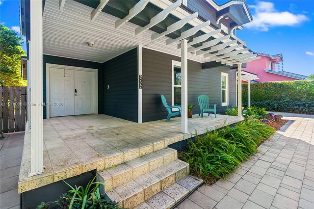 9777 SW 161st Pl, Miami, FL 33196