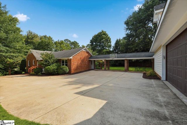 306 Beechwood Drive, Spartanburg, SC 29307