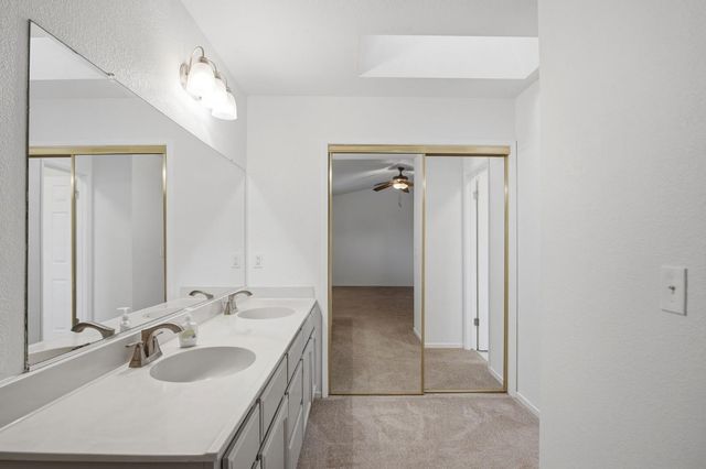 8239 Kapor, Hilmar, CA 95324