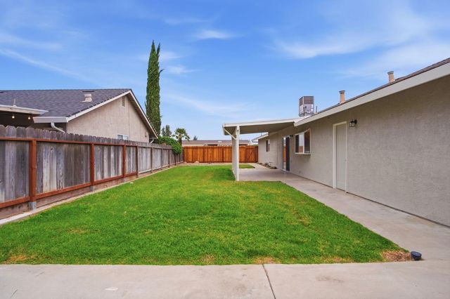 8239 Kapor, Hilmar, CA 95324