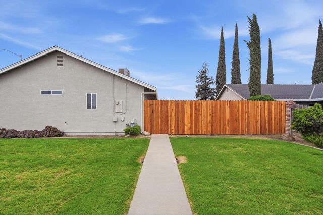 8239 Kapor, Hilmar, CA 95324