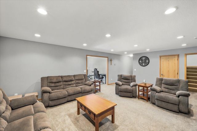 18757 243rd Avenue NW, Big Lake, MN 55309
