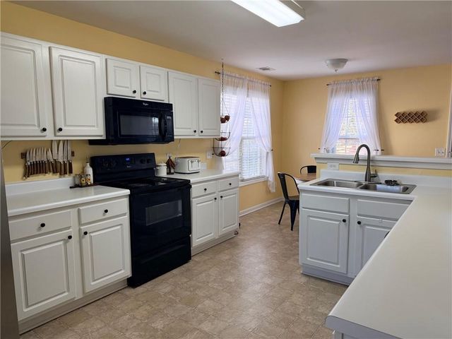 59 Indian Hills Drive, Rydal, GA 30171