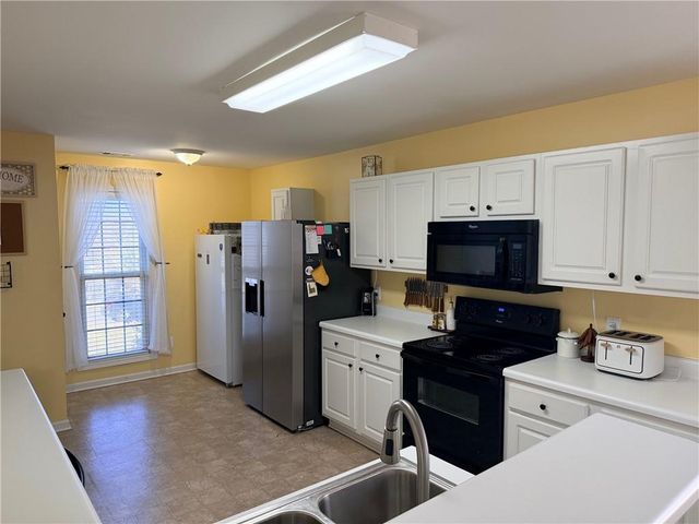 59 Indian Hills Drive, Rydal, GA 30171