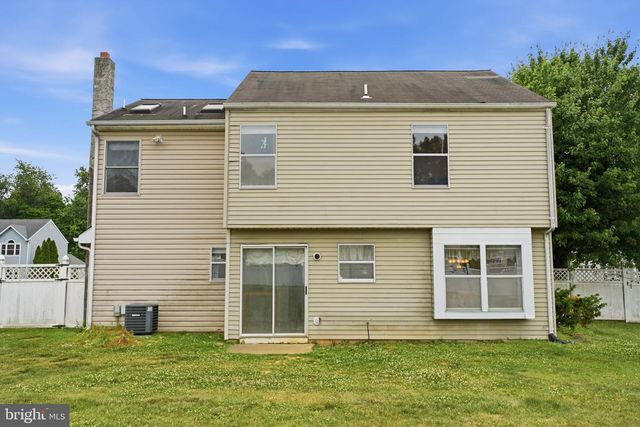 2028 CHATHAM DR, Bensalem, PA 19020