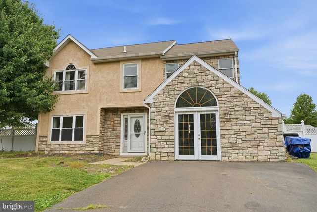 2028 CHATHAM DR, Bensalem, PA 19020