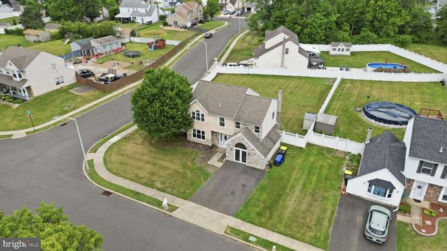 2028 CHATHAM DR, Bensalem, PA 19020