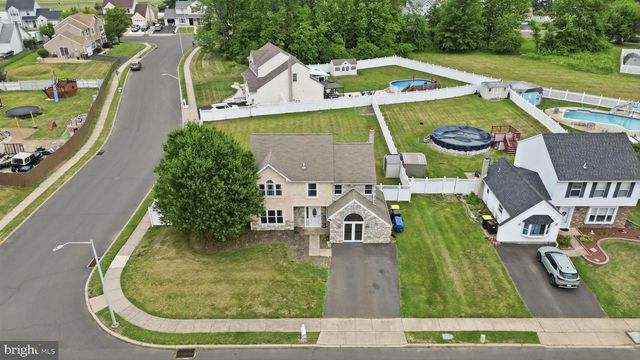 2028 CHATHAM DR, Bensalem, PA 19020