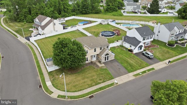 2028 CHATHAM DR, Bensalem, PA 19020
