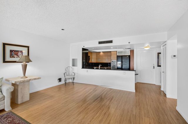 4750 S Ocean Boulevard 907, Highland Beach, FL 33487