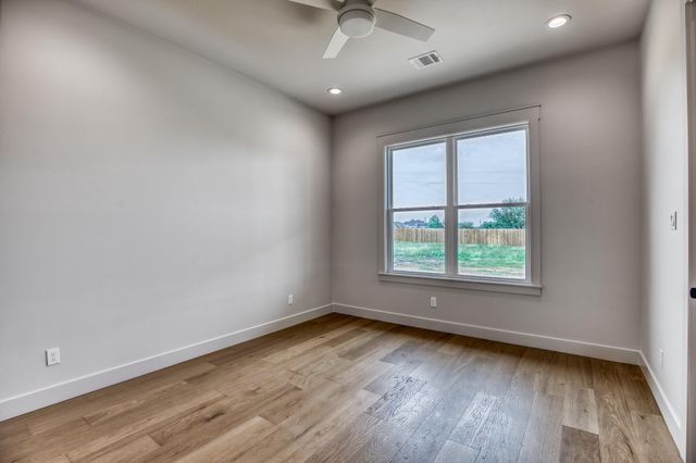 5501 Larkspur Lane, Chappell Hill, TX 77426
