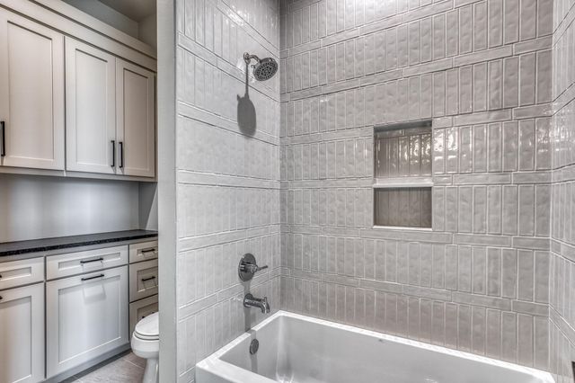 5501 Larkspur Lane, Chappell Hill, TX 77426